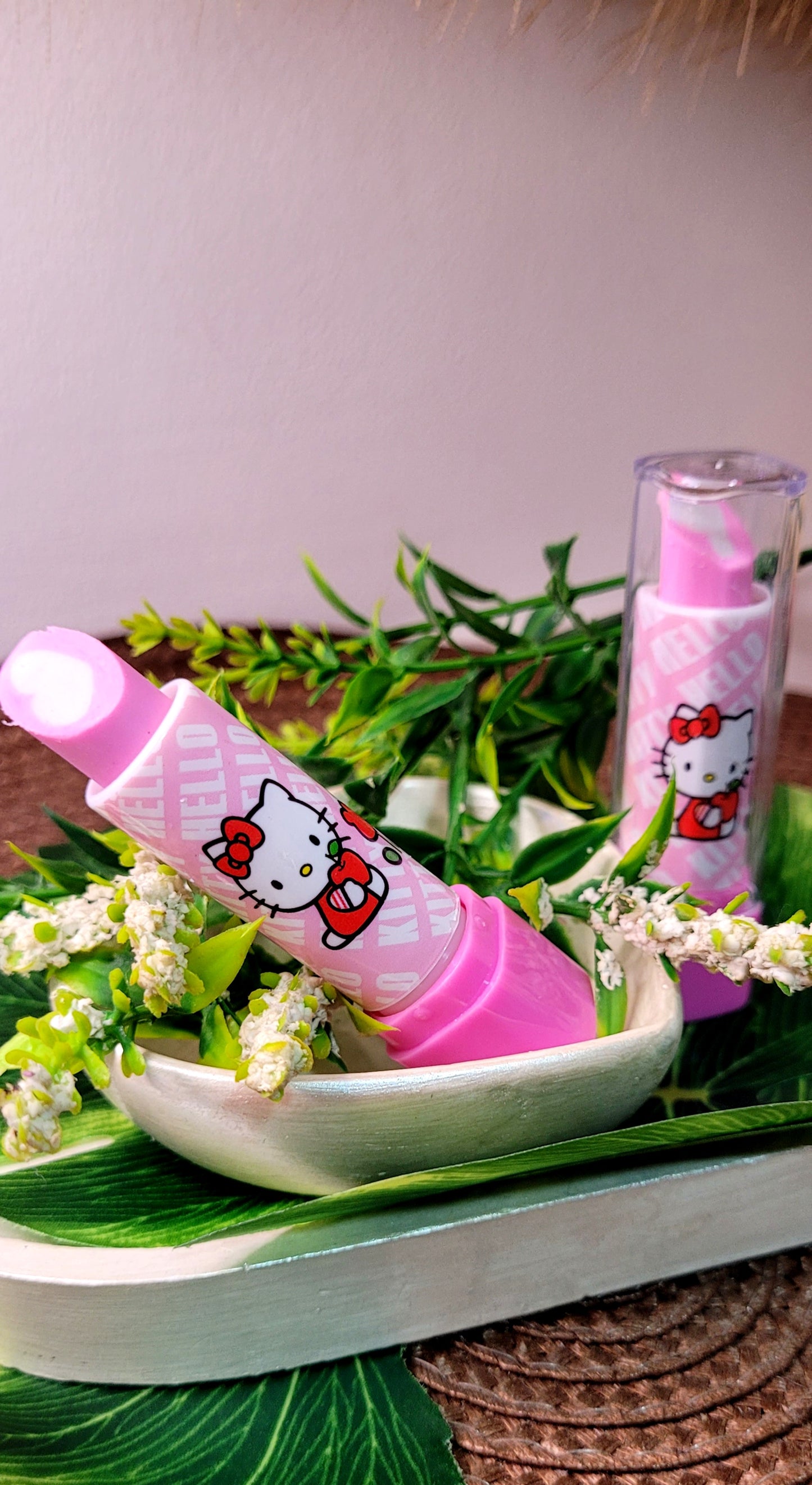 Gomas de borrar . Forma a labial Hello kitty