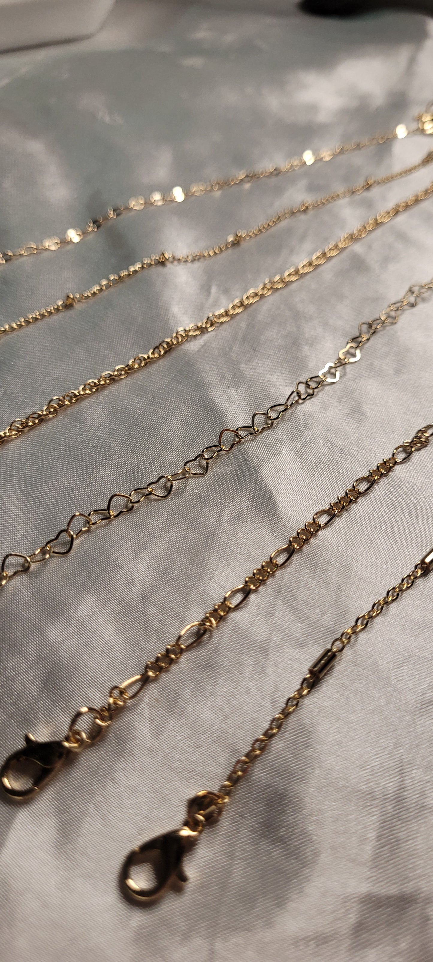 Pulseras doradas
