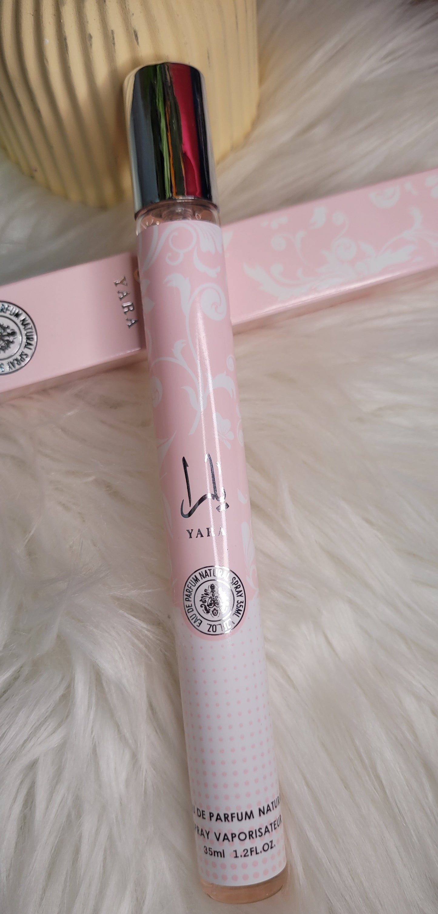 Perfume Tubo yara Rosa. 35 ml