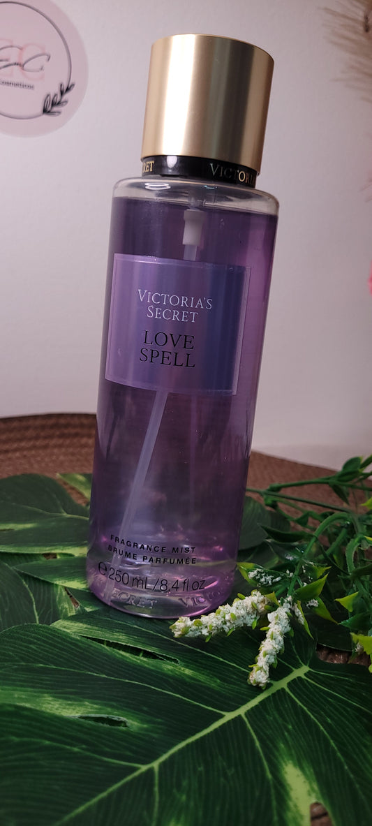 Body spash Victoria's secret ,LOVE SPELL