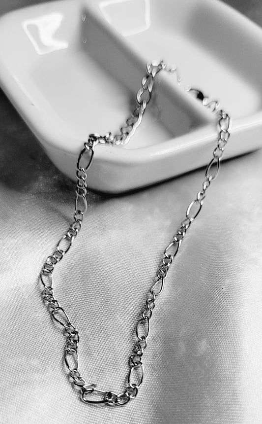 Pulseras plateadas