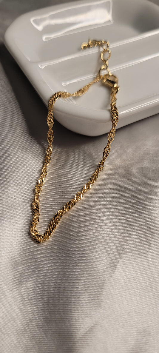 Pulseras doradas