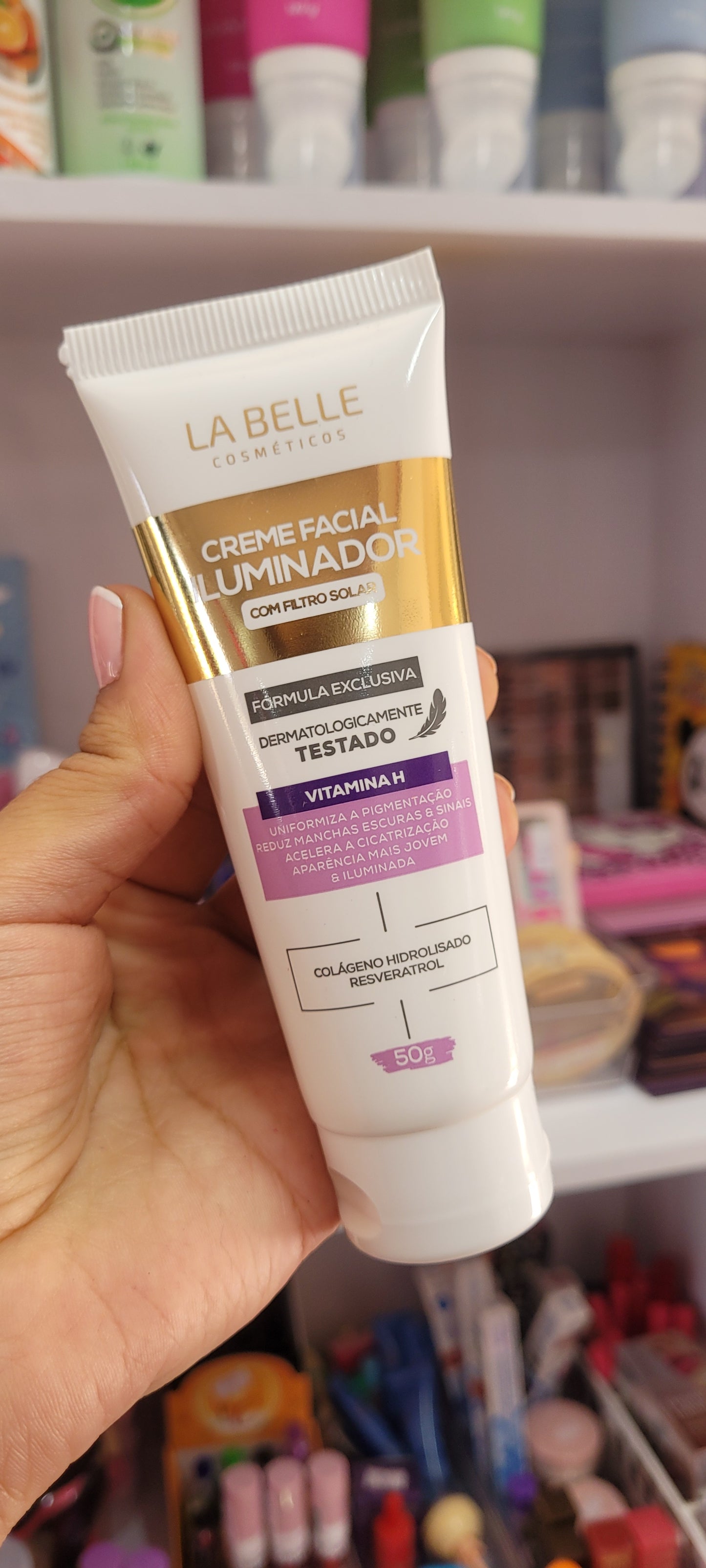 Crema facial con vitamina H